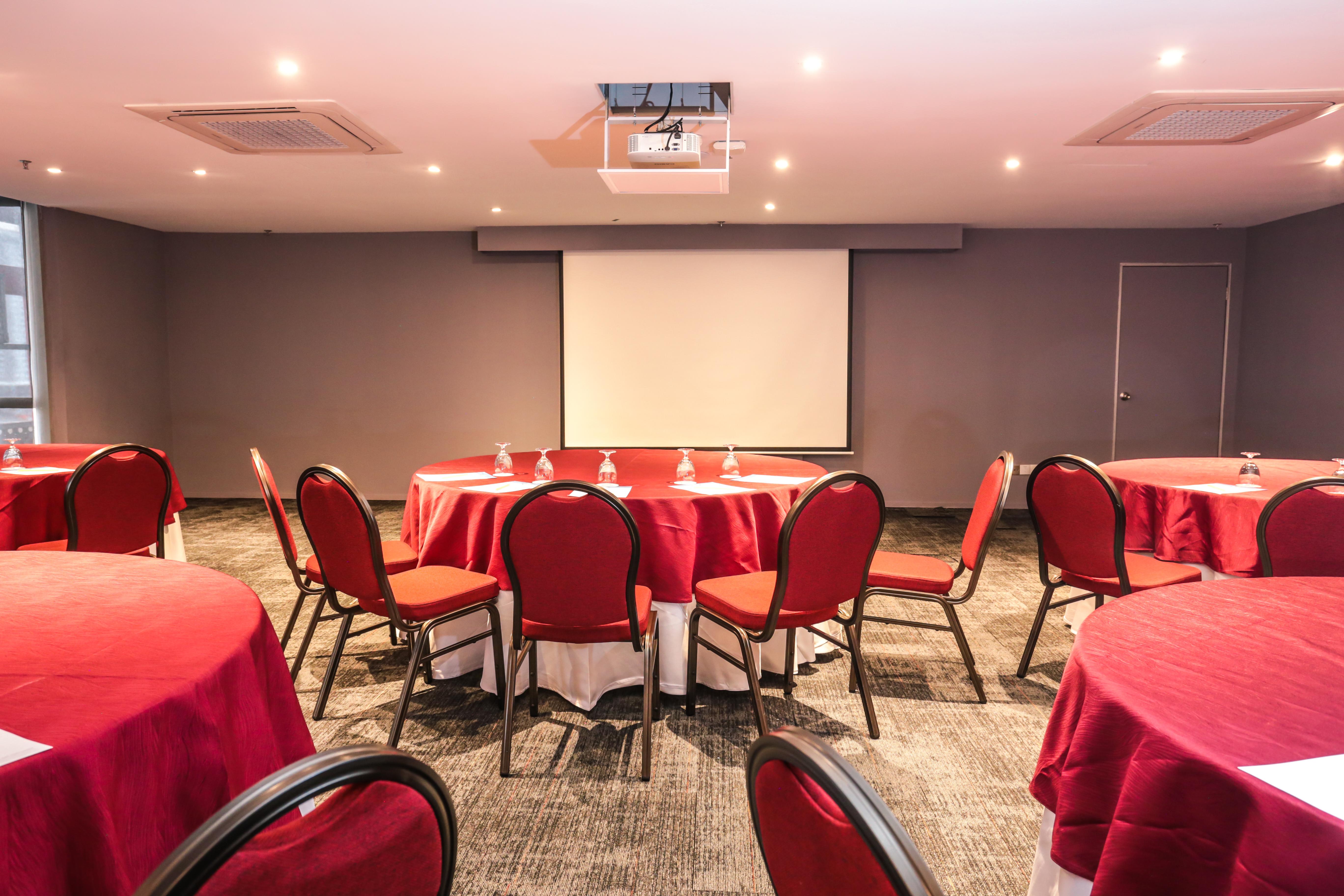 Hotel Days And Fraser Business Park Kl