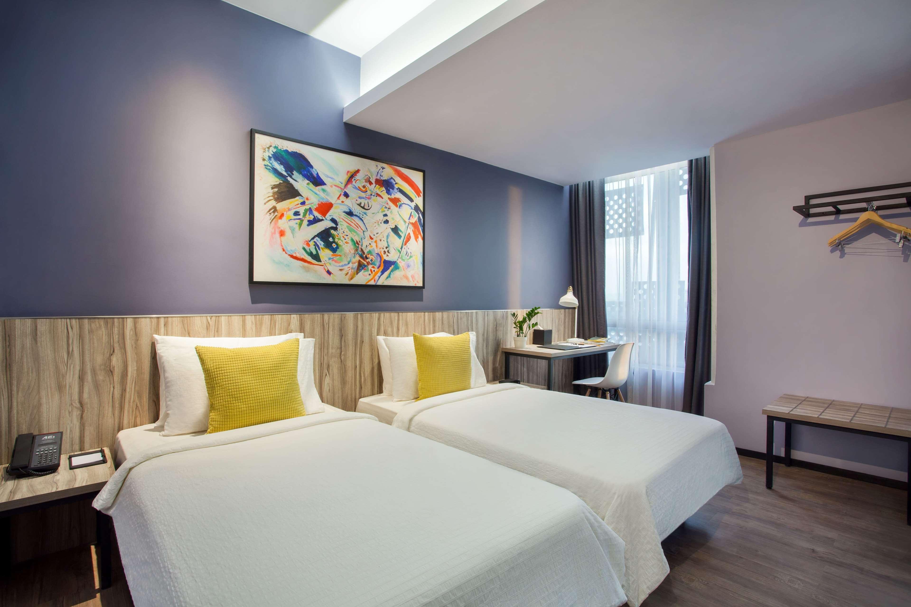 Hotel Days And Fraser Business Park Kl
