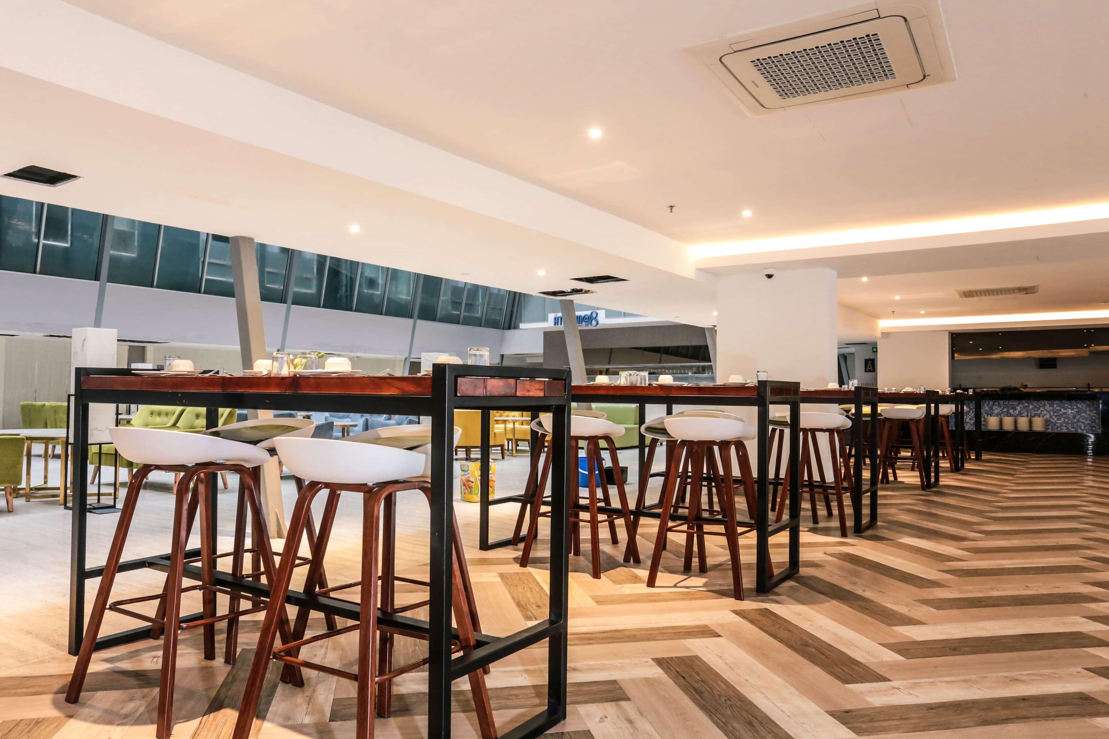 Hotel Days And Fraser Business Park Kl 3*